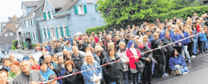 Autos beim Anblasen im Weg