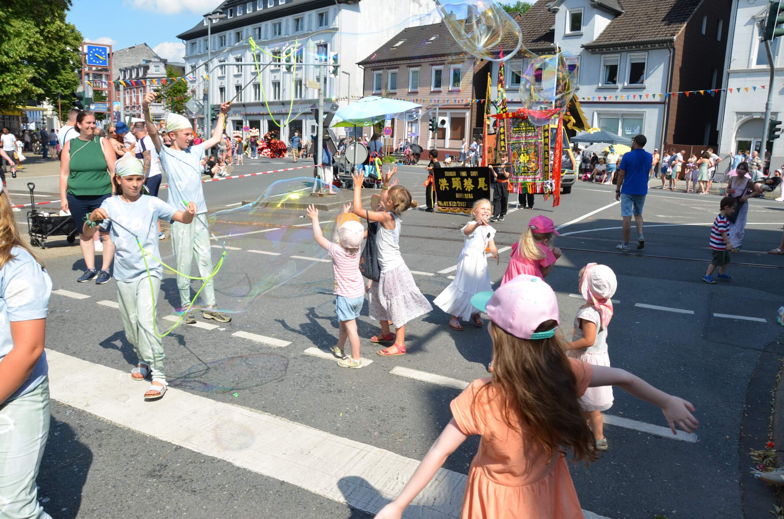 2024 | Seifenblasenzauber – bunte Träume über der Kirmes